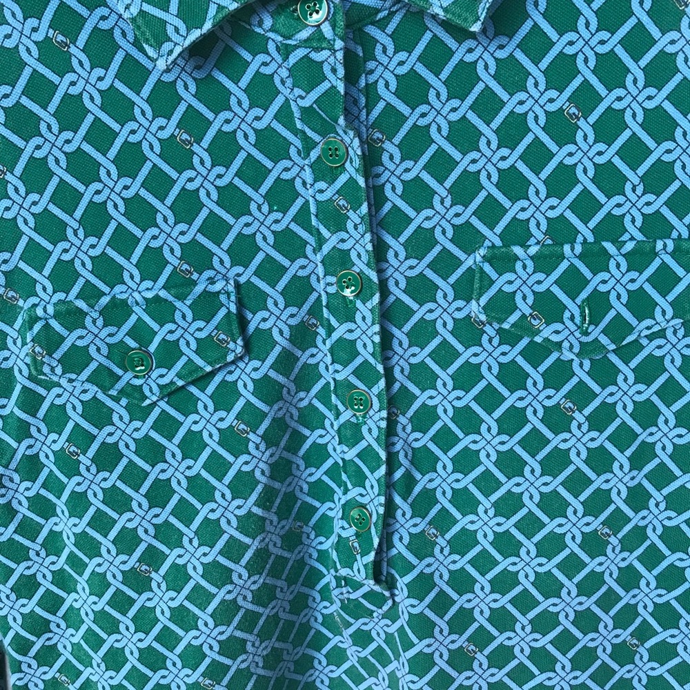 Design Button Down - Picture 6 of 7